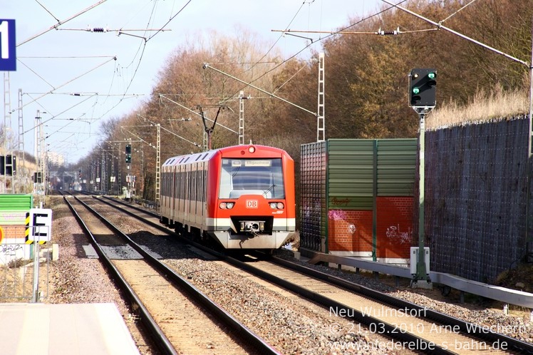 21. März 2010: S-Bahn verlässt Neu Wulmstorf