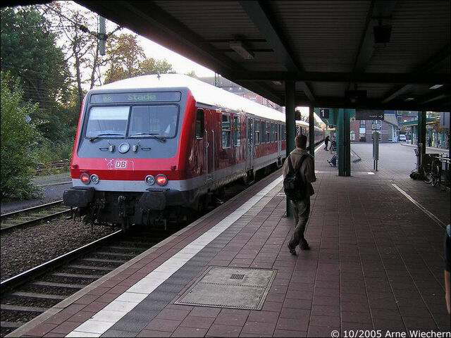 Bahnhof Stade 2005
